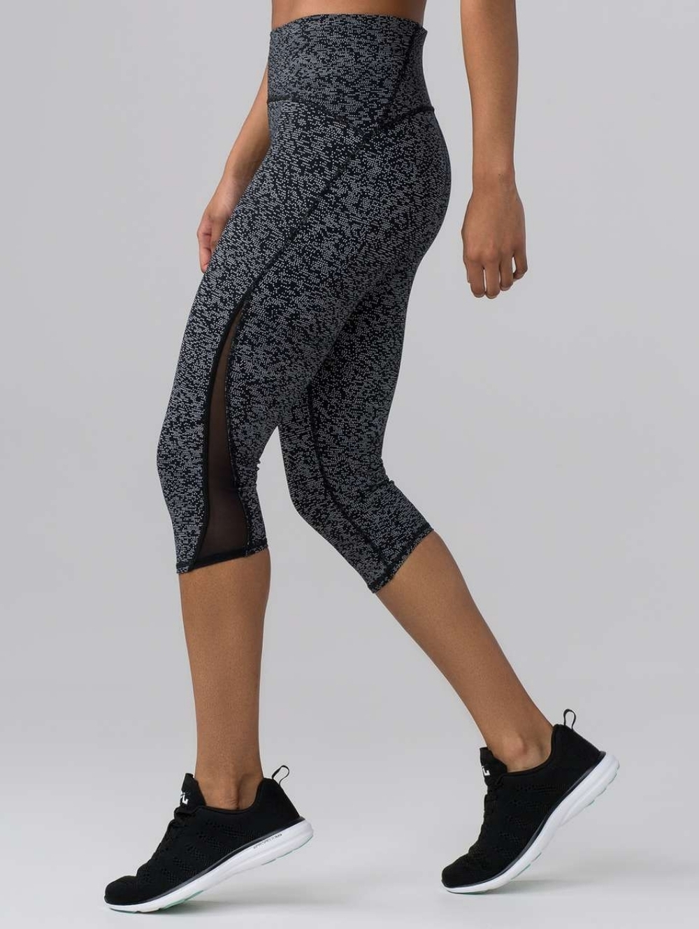 Lululemon Train Times Crop (17") Leggings Size 8